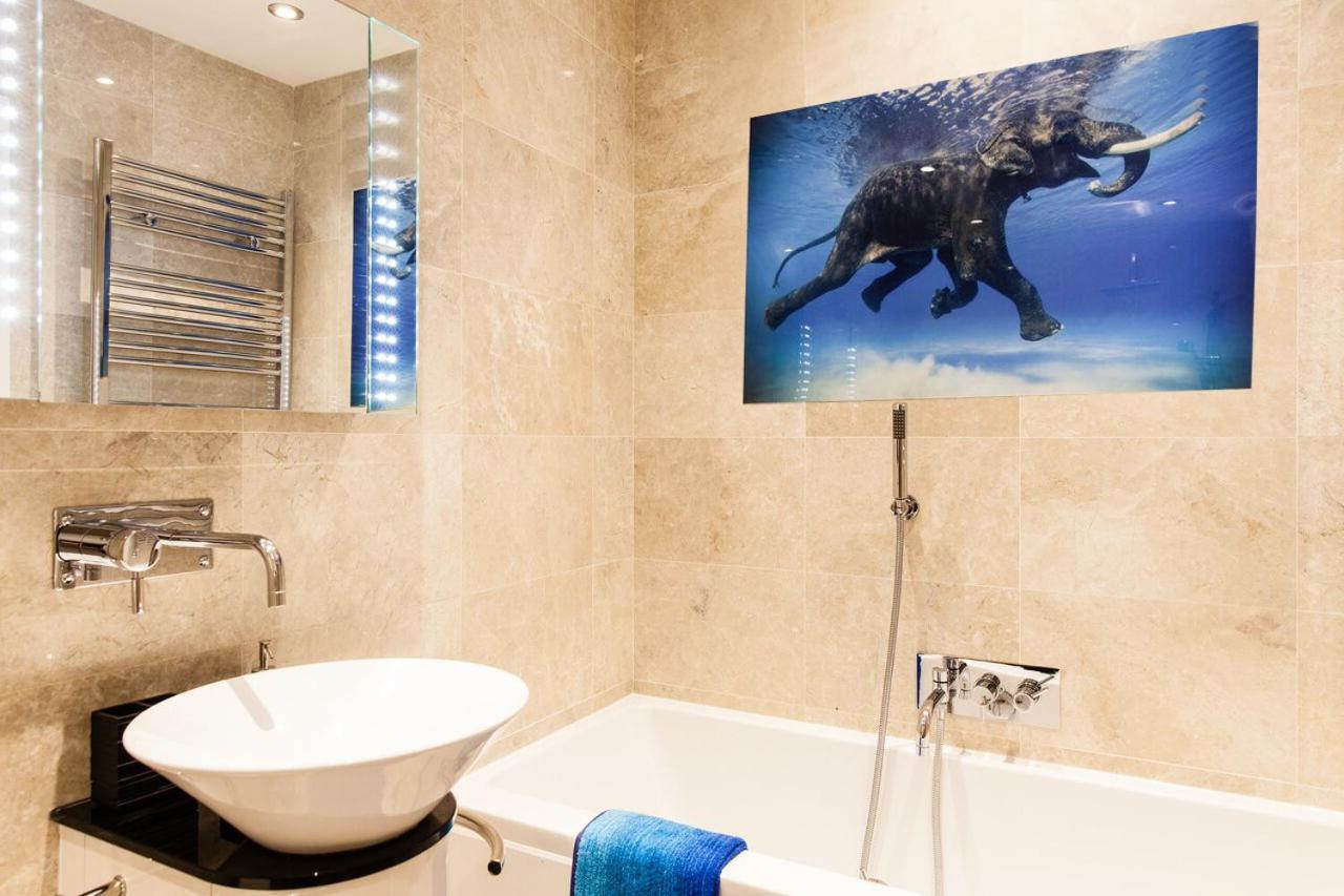 Cool Covent Garden Theatre Design Hub For Families Friends Couples Apartment ลอนดอน ภายนอก รูปภาพ