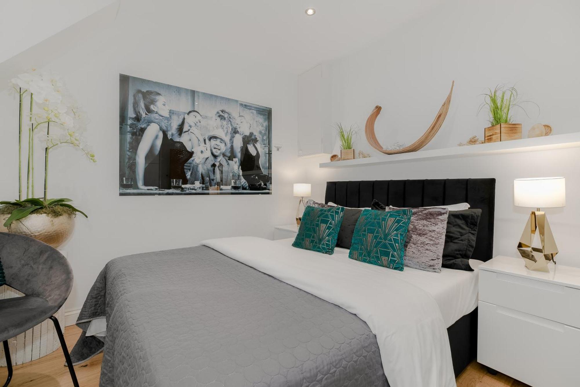 Cool Covent Garden Theatre Design Hub For Families Friends Couples Apartment ลอนดอน ภายนอก รูปภาพ